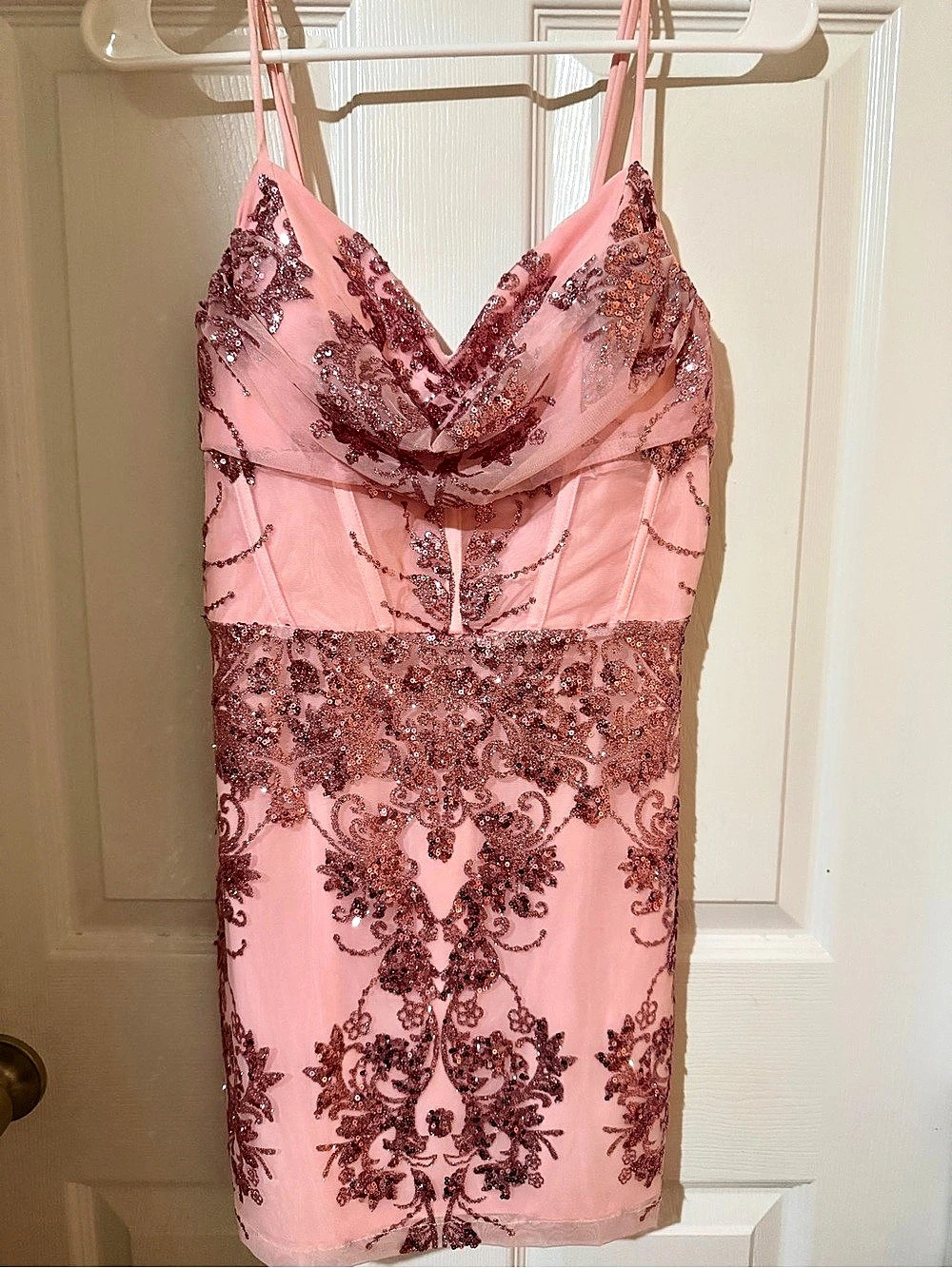 Windsor Floral Sequin Mini Dress in Pink Size Medium